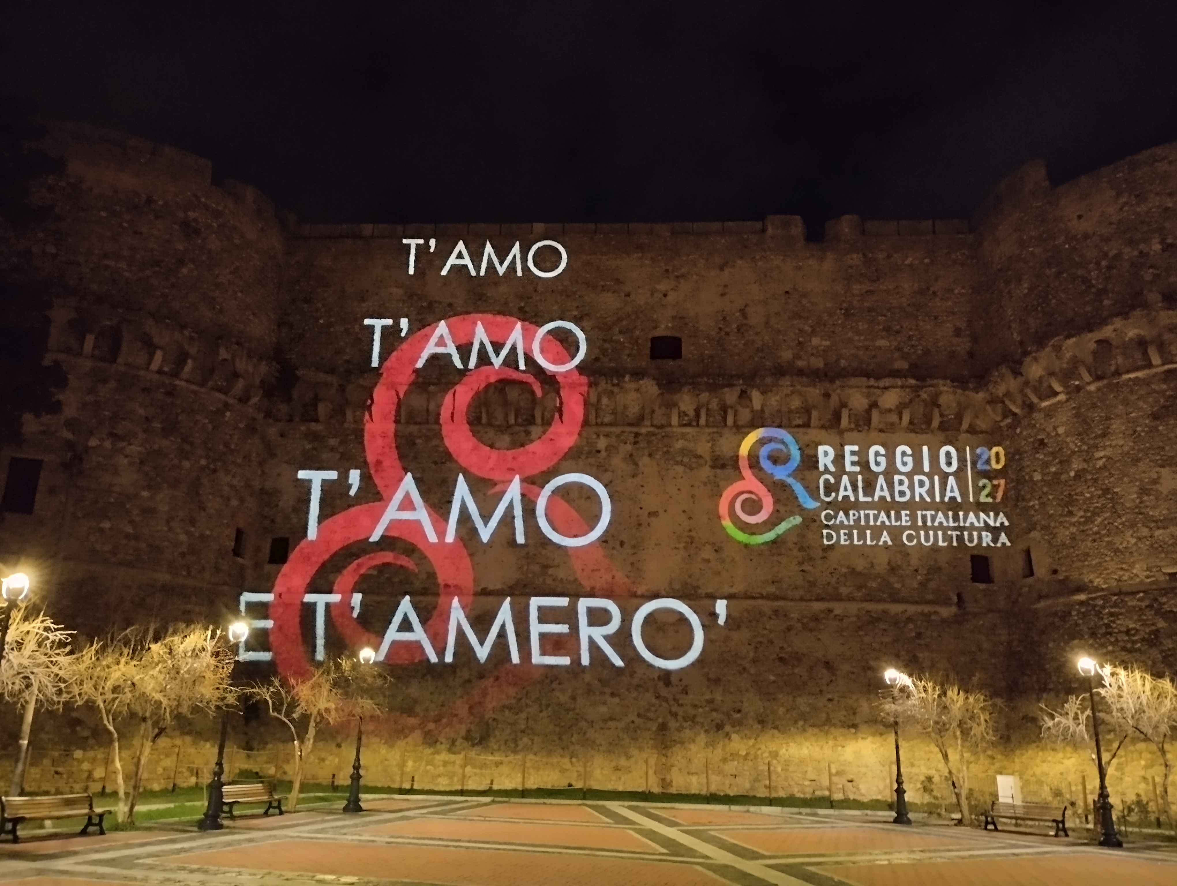Castello Aragonese di Reggio Calabria illuminato